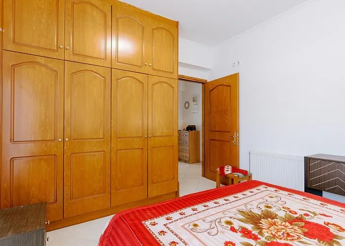 Daire Zipari Oasis Modern Comforts With Stunning Views *