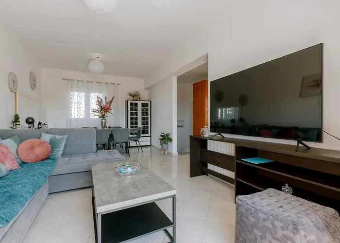 Zipari Oasis Modern Comforts With Stunning Views Daire Zipárion