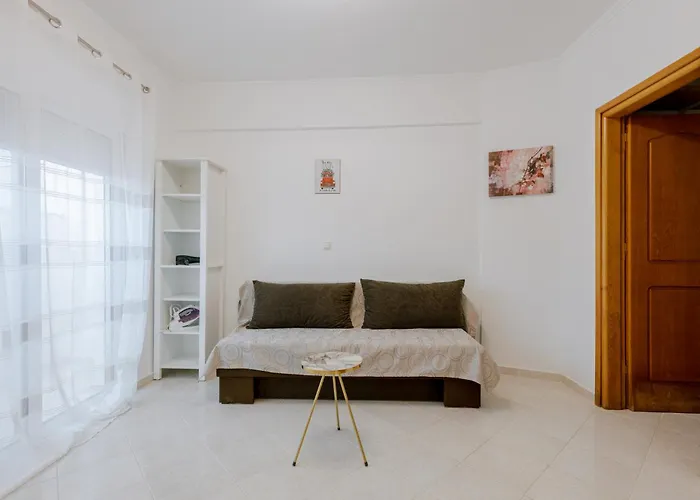 Zipari Oasis Modern Comforts With Stunning Views Zipárion