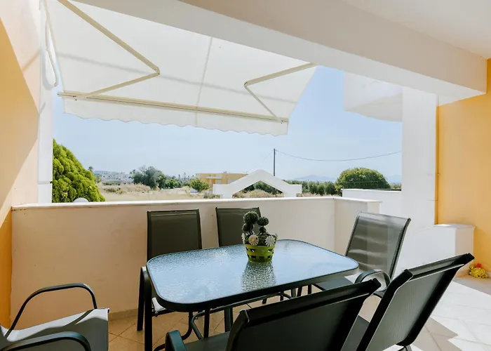 Zipari Oasis Modern Comforts With Stunning Views *