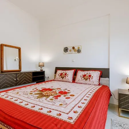 Apartment Zipari Oasis Modern Comforts With Stunning Views Zipárion