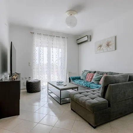 Zipari Oasis Modern Comforts With Stunning Views