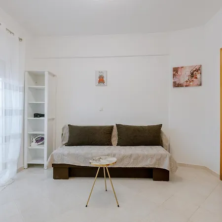 Zipari Oasis Modern Comforts With Stunning Views Zipárion